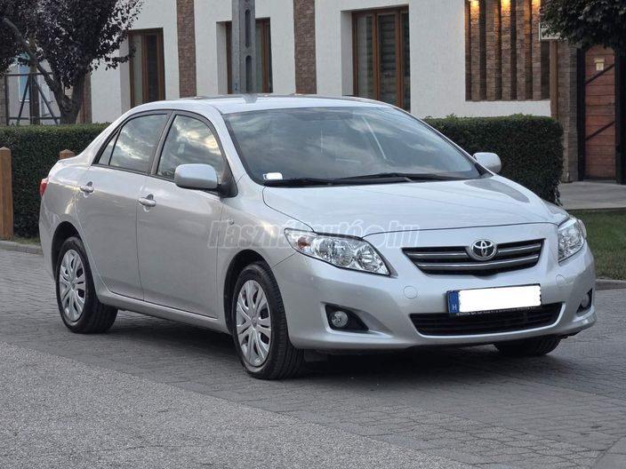TOYOTA COROLLA Sedan 1.4 Sol