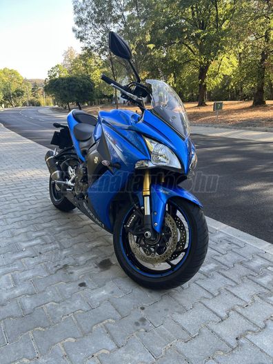 SUZUKI GSX-S 1000 F
