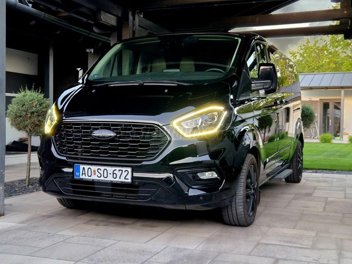 FORD TOURNEO