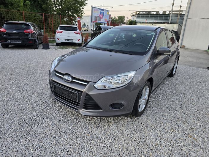 FORD FOCUS 1.6 Ti-VCT Champions