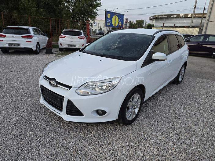 FORD FOCUS 1.6 Ti-VCT Champions