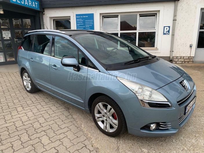 PEUGEOT 5008 1.6 THP Premium