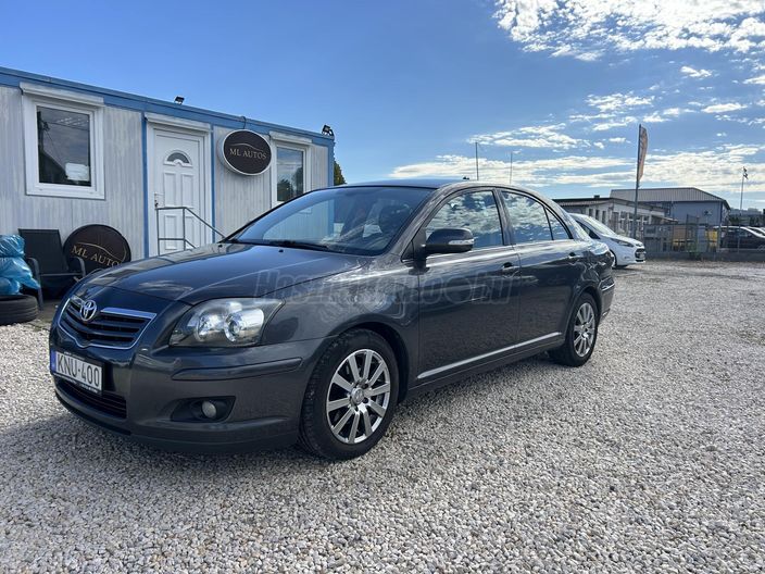 TOYOTA AVENSIS 2.2 D-4D Sol