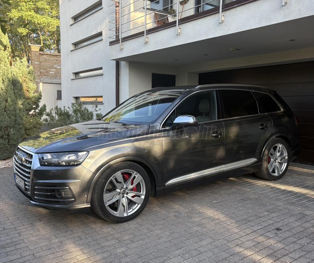 AUDI SQ7 4.0 V8 TDI quattro Tiptronic ic [7 személy]