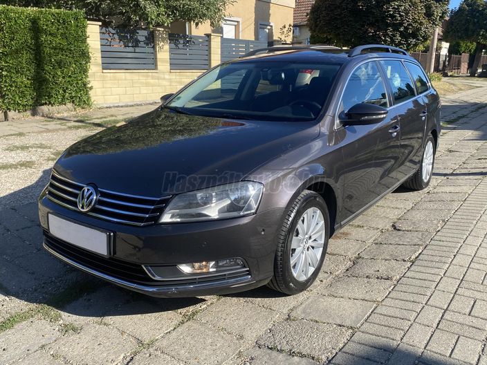 VOLKSWAGEN PASSAT 1.4 TSI Trendline