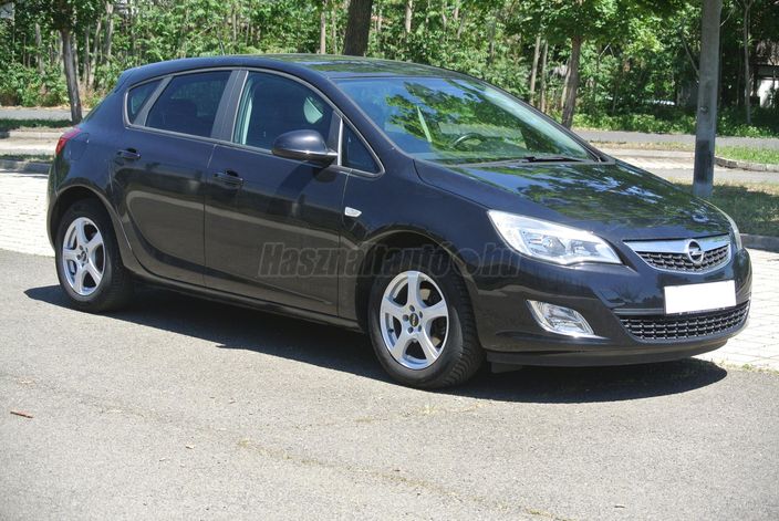 OPEL ASTRA J 1.4 T Enjoy