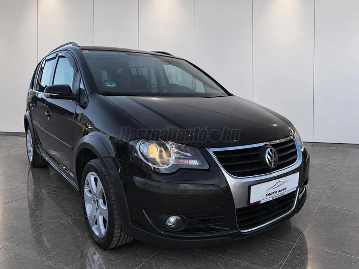 VOLKSWAGEN TOURAN Cross 1.9 PD TDi DSG DPF
