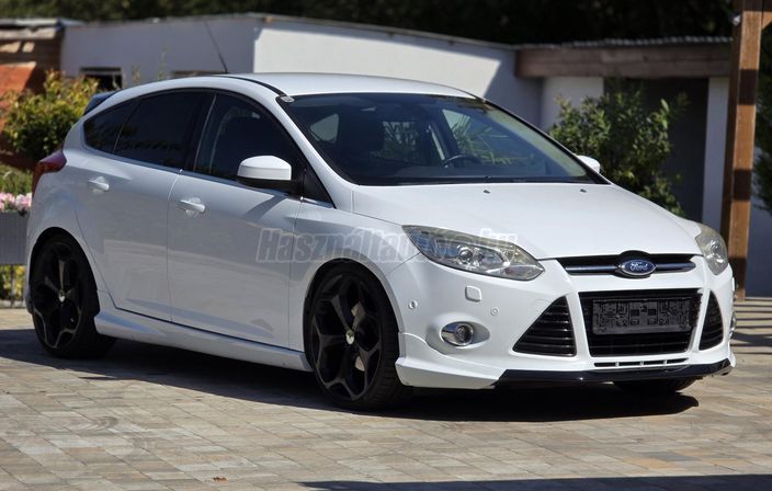 FORD FOCUS 1.6 Ti-VCT Titanium
