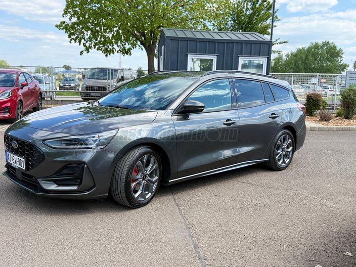 FORD FOCUS 1.0 EcoBoost mHEV ST-Line