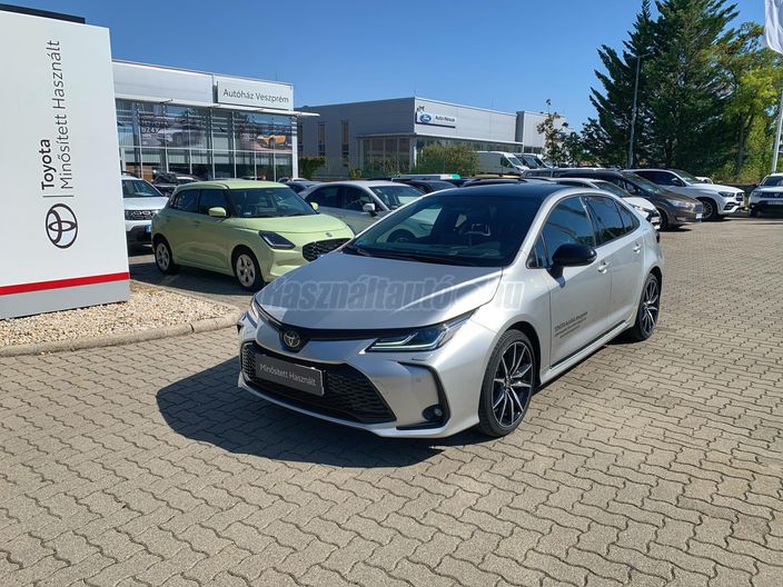 TOYOTA COROLLA Sedan 1.8 Hybrid GR Sport e-CVT