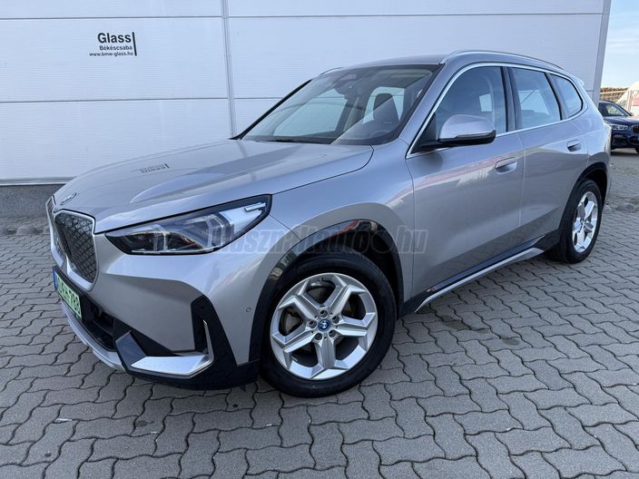 BMW IX1 eDrive20 64,8kWh