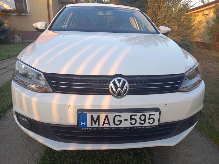 VOLKSWAGEN JETTA 1.2 TSI Comfortline