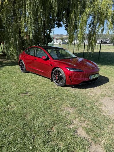 TESLA MODEL 3 Performance AWD (Automata)