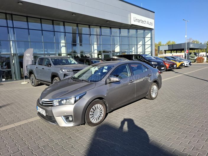 TOYOTA COROLLA Sedan 1.6 Active Comfort