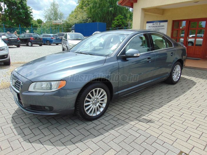 VOLVO S80 2.4 D [D5] Summum Geartronic
