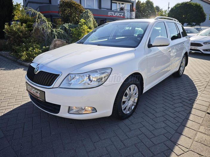 SKODA OCTAVIA Combi 1.6 CR TDI Ambition