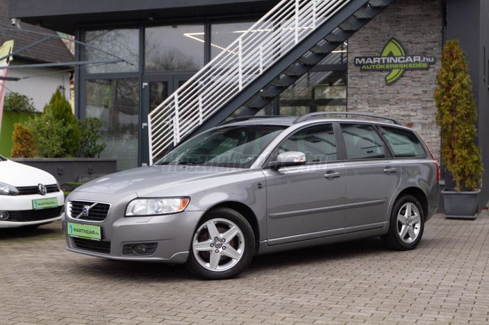www.martincar.hu további 84 db Extra HD fénykép a VOLVO minden apró részletéről !!