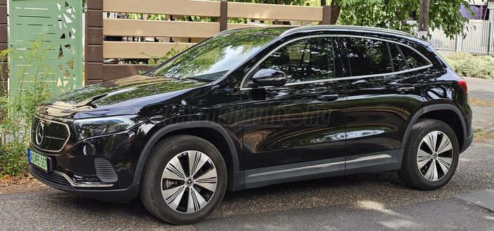 MERCEDES-BENZ EQA 250