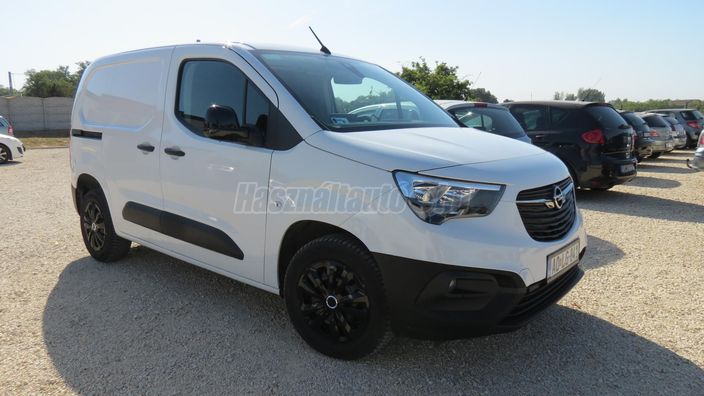 OPEL COMBO Cargo 1.5 DTH L1H1 2.0t Cargo Edition (3 személyes )