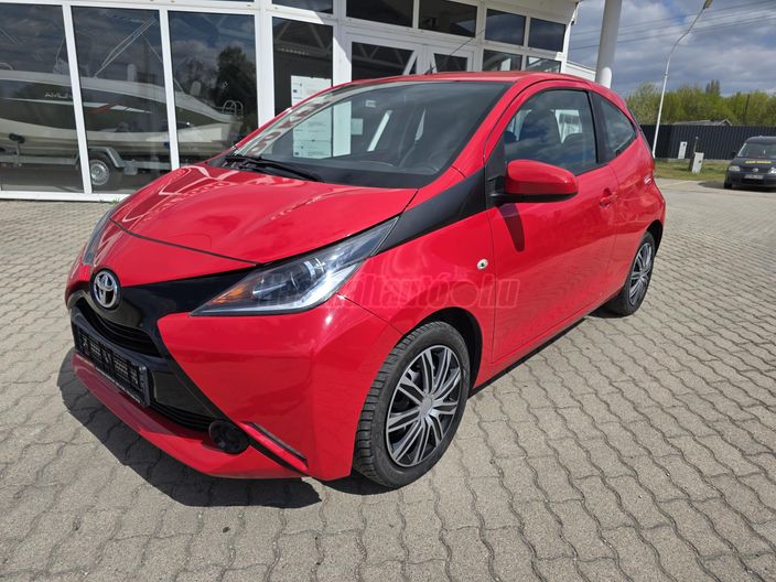 TOYOTA AYGO 1.0 Life Plusz