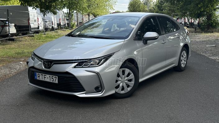 TOYOTA COROLLA Sedan 1.6 Active Business