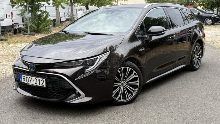 TOYOTA COROLLA Touring Sports 1.8 Hybrid Executive e-CVT