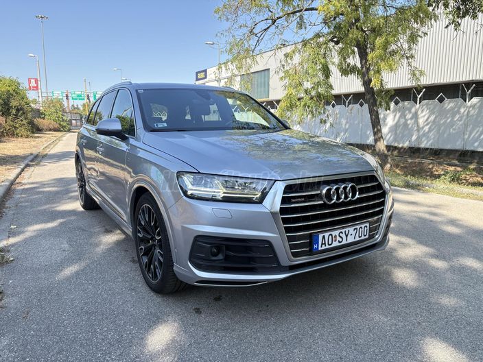 AUDI Q7 3.0 V6 TDI quattro Tiptronic ic [7 személy]