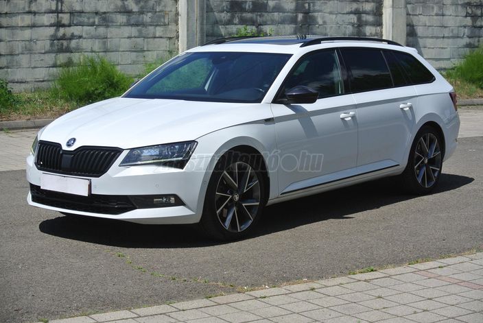 SKODA SUPERB Combi 2.0 TDi SCR SportLine DSG7