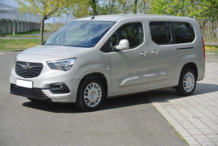 OPEL COMBO Life 1.2 T Edition XL (7 személyes )
