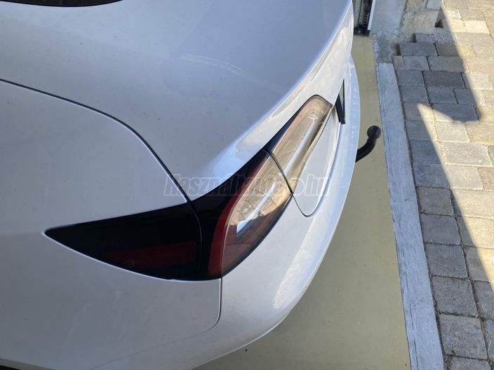 TESLA MODEL 3 Standard Range Plus Aut