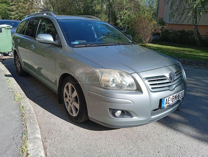 TOYOTA AVENSIS Wagon 1.8 Sol