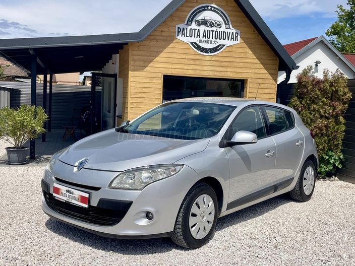 RENAULT MEGANE 1.5 dCi Dynamique