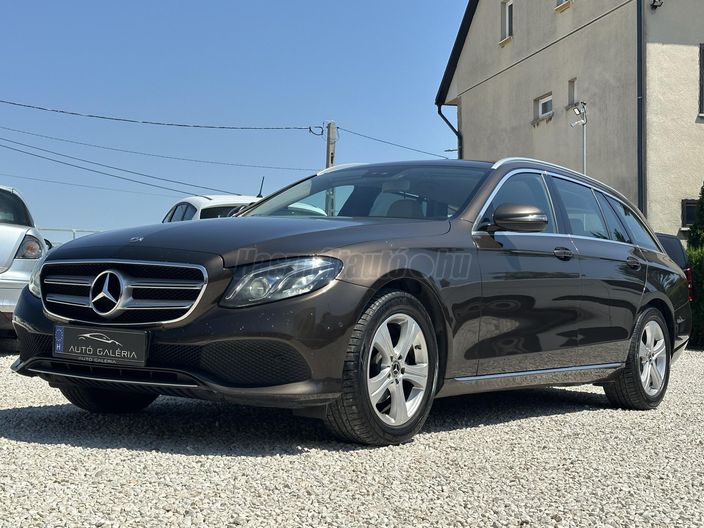 MERCEDES-BENZ E 220 d T 9G-TRONIC