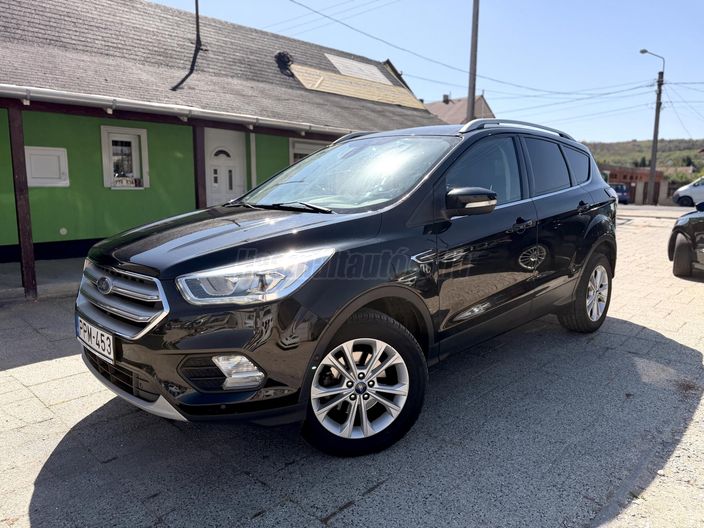 FORD KUGA 1.5 EcoBoost Titanium