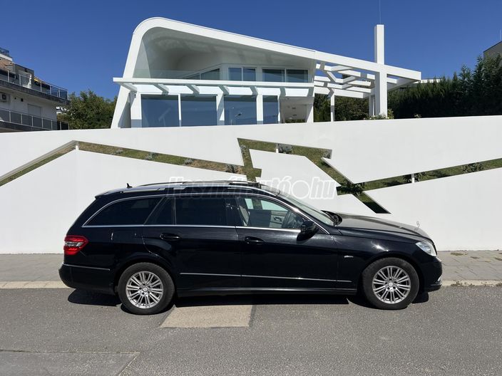 MERCEDES-BENZ E 200 CDI Elegance (Automata)