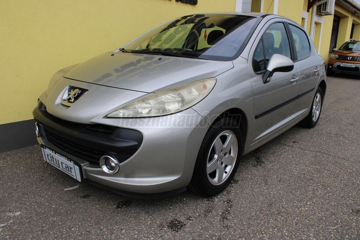 PEUGEOT 207 1.4 16V Sporty