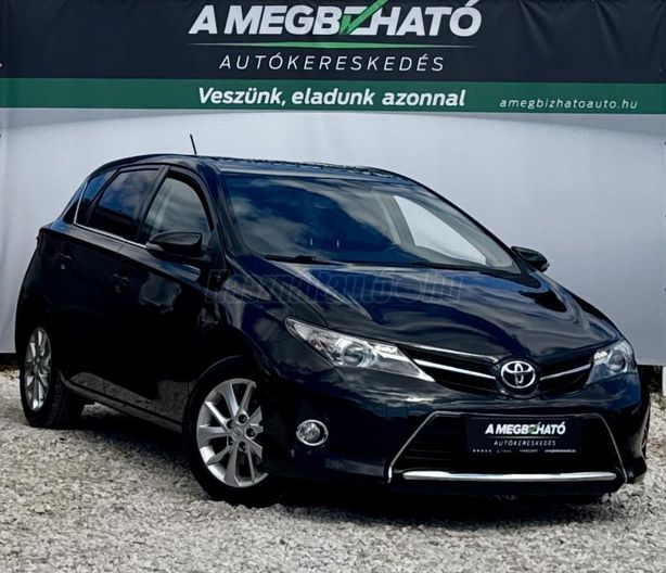 TOYOTA AURIS 1.6 Live