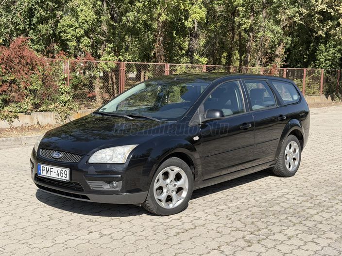 FORD FOCUS 1.6 TDCi Ghia DPF