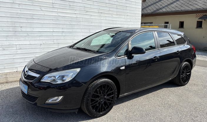 OPEL ASTRA J Sports Tourer 1.7 CDTI Active