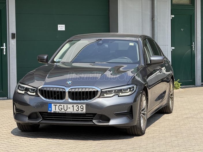 BMW 3-AS SOROZAT 320i Sport (Automata)