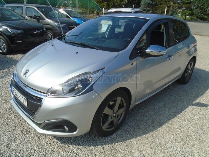 PEUGEOT 208 1.6 BlueHDi Style