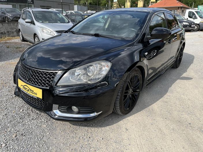 SUZUKI KIZASHI 2.4 SDLX CVT 4WD