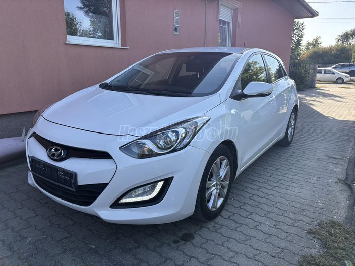 HYUNDAI I30 1.6 CRDi LP Business