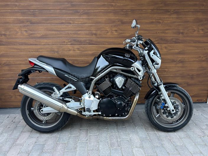 YAMAHA BT 1100