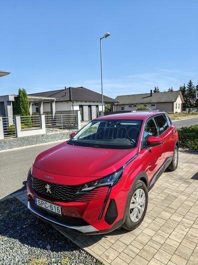PEUGEOT 5008 1.2 PureTech Family Edition (7 személyes )