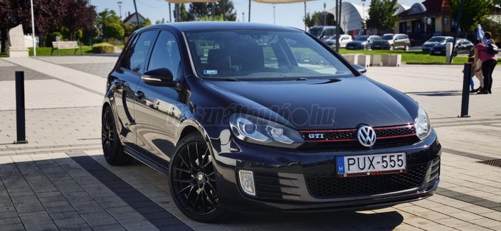 VOLKSWAGEN GOLF VI 2.0 TSI GTI DSG