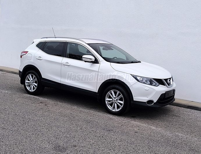 NISSAN QASHQAI 1.2 DIG-T Tekna