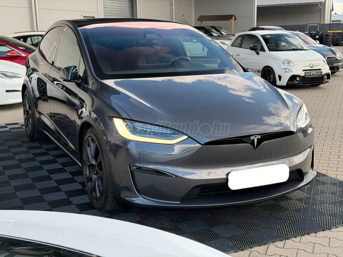 TESLA MODEL X Long Range (Automata) (7 személyes )