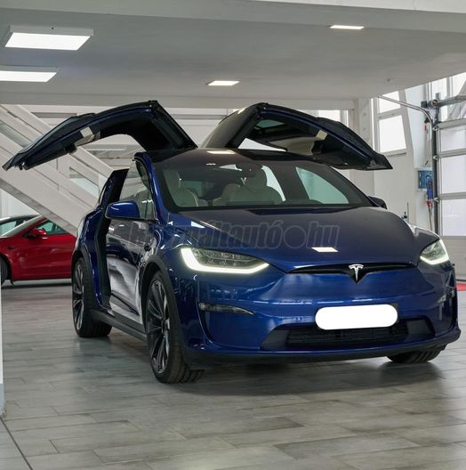 TESLA MODEL X Long Range (Automata) (6 személyes )