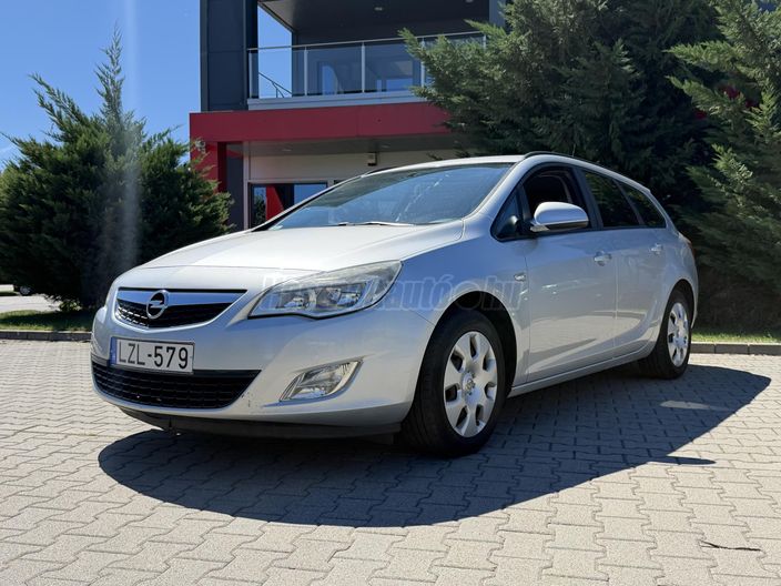OPEL ASTRA J 1.7 CDTI Enjoy